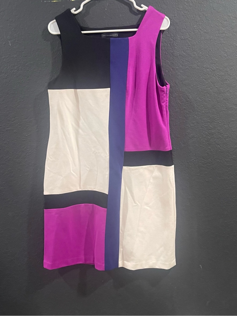 Grace Elements Colorblock Sleeveless Midi Dress in Magenta, Black & Cream